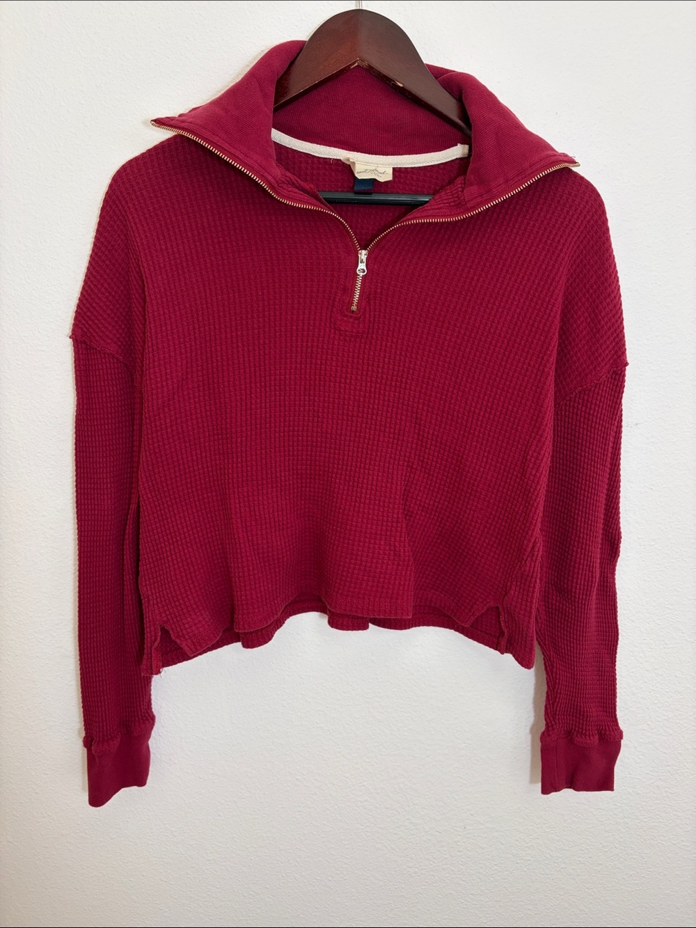 Universal Thread Berry Red Quarter-Zip Waffle Knit Cropped Pullover